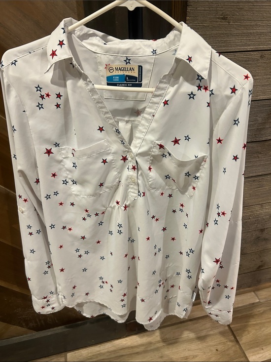 Magellan Outdoors Tops - Magellan Outdoors White Buttonless Shirt with Red and Navy Star Print